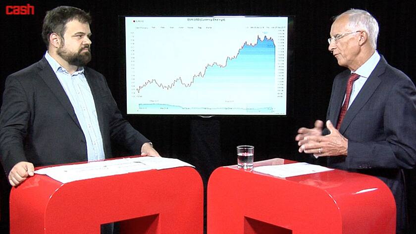 Alex Hinder, Hinder Asset Management, rechts, im Gespräch mit cash-Redaktor Marc Forster.