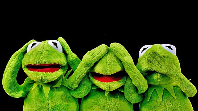 Nichts hören, nichts sehen, nichts sagen: die Kermits.