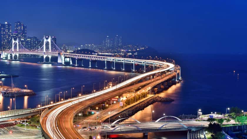 Die «Gwangan Brücke» in der südkoreanischen Hafenstadt Busan.