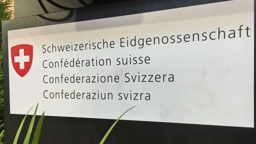 Logo des Bundes mit Wappen und der Landesbezeichung in vier Sprachen.