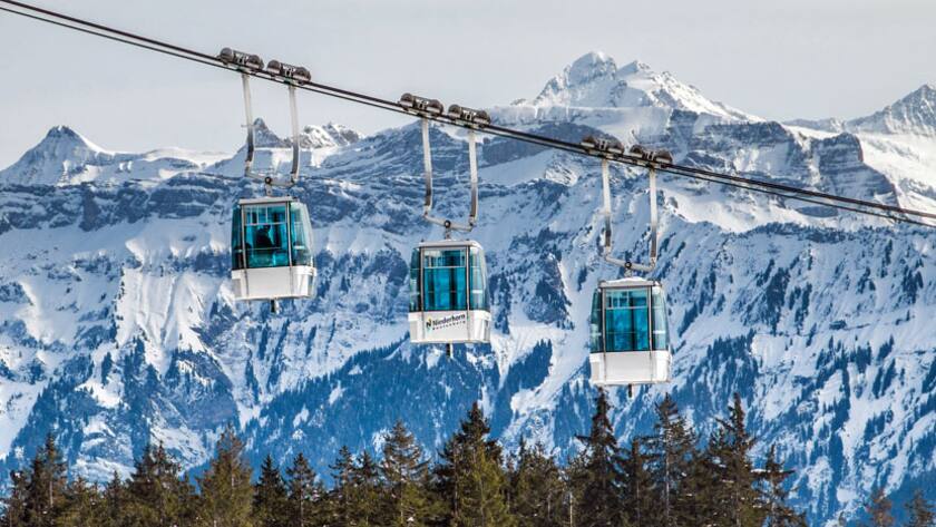 Passagiergondeln der Niederhornbahn im Berner Oberland.