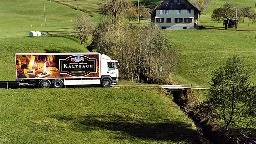 Emmi-Lastwagen unterwegs.