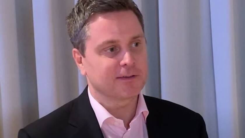 Roche-CEO Thomas Schinecker im einem Video-Interview im Februar 2024.