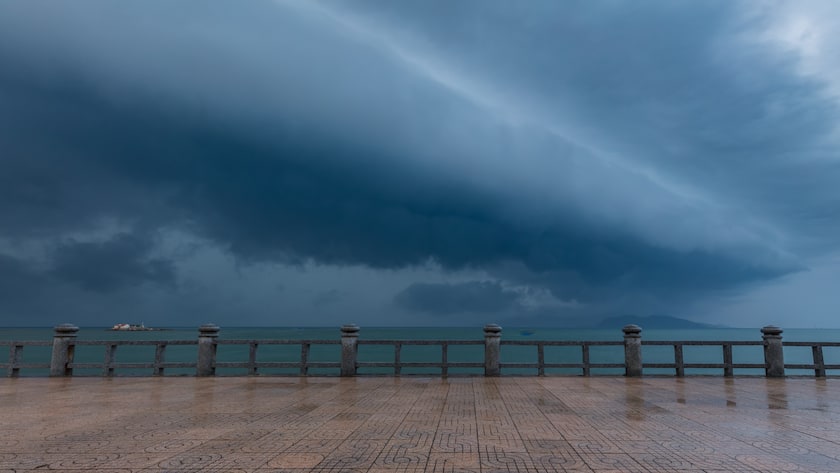 Sturm über dem Südchinesischen Meer, vor der Küste von Vietnam.