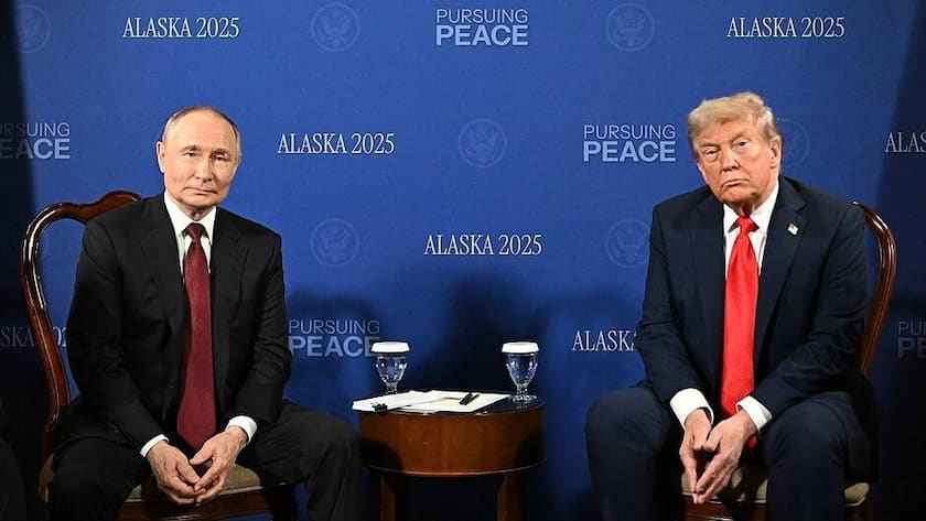 Der russiche Präsident Wladimir Putin und sein US-amerikanischer Amtskollege Donald Trump am Alaska-Gipfel.