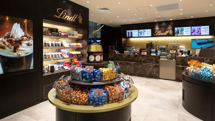 Der Laden von Lindt & Sprüngli in Osaka, Japan (2024).