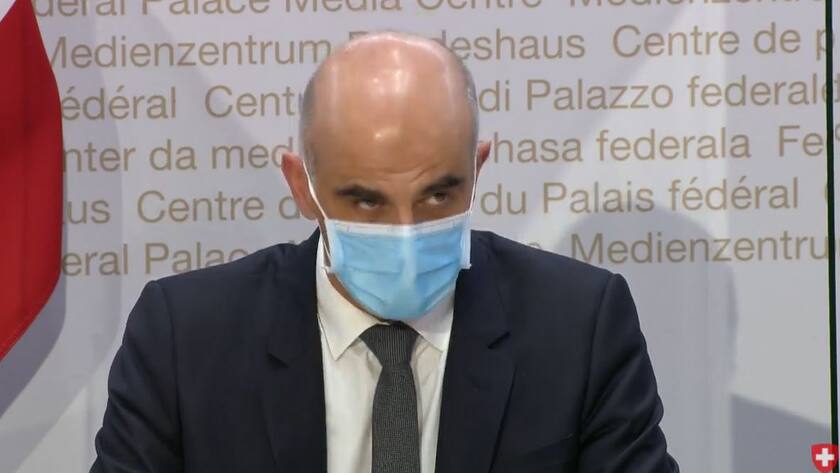 Bundesrat Alain Berset informiert am 13. Januar 2021 die Medien zum Stand der Corona-Pandemie.