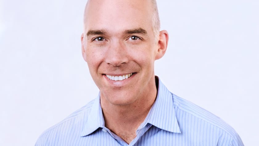 Mark Casey ist Aktienportfoliomanager und hat 24 Jahre Investmenterfahrung (Stand 31. Dezember 2024). Er hat einen MBA von der Harvard Business School und einen Bachelor von der Yale University.