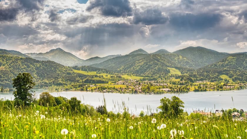 Tegernsee vom Ufer aus