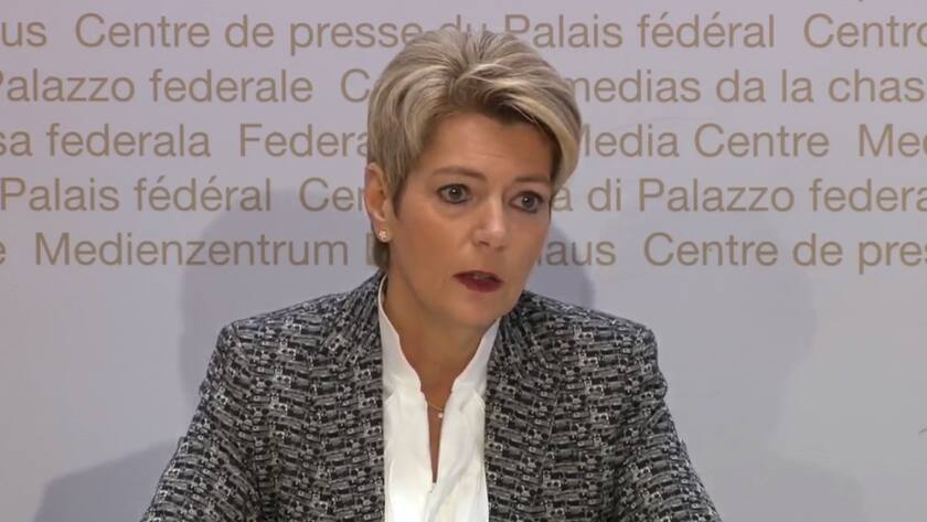 Bundesrätin Karin Keller-Sutter informiert über das Asylwesen in der Coronavirus-Krise.