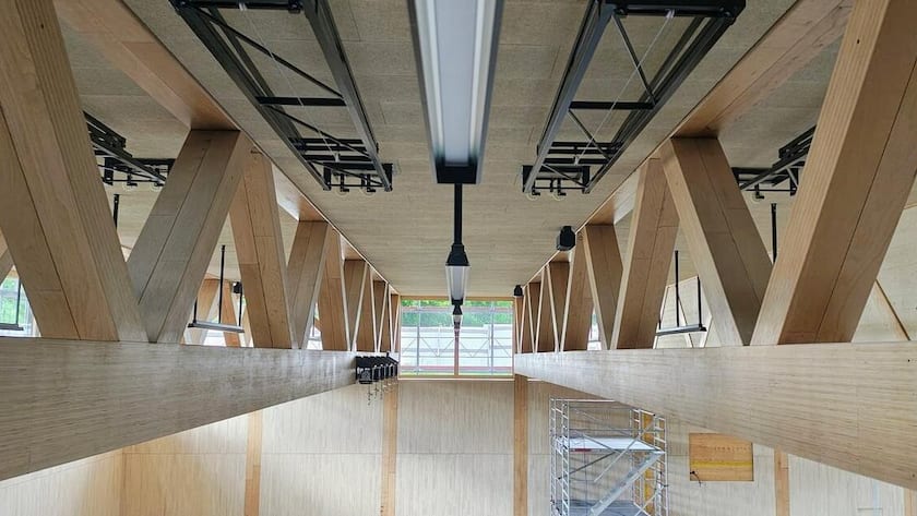 Das von Implenia realisierte Schulhaus Nägelimatt (2025).