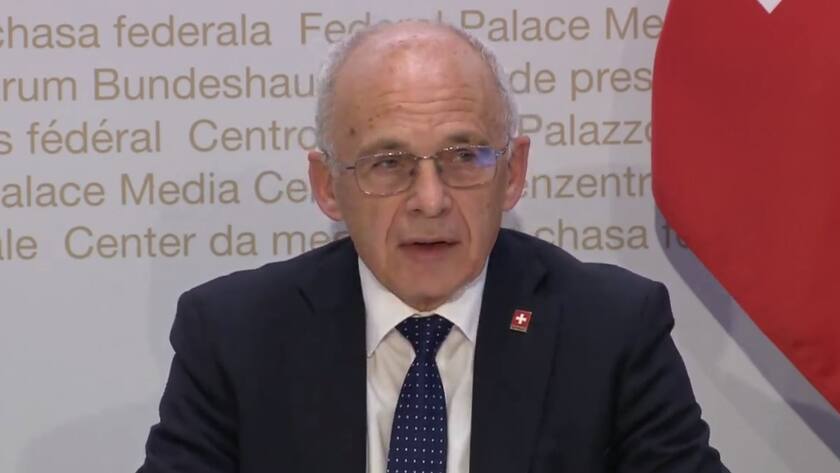 Bundesrat Ueli Maurer informiert über weitere Wirtschaftshilfen in der Coronavirus-Krise.