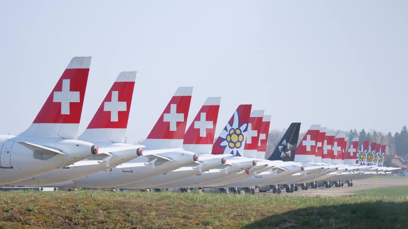 Insgesamt 19 Flugzeuge von Swiss und Edelweiss Air am 28. März 2020 auf dem Flugplatz Dübendorf.