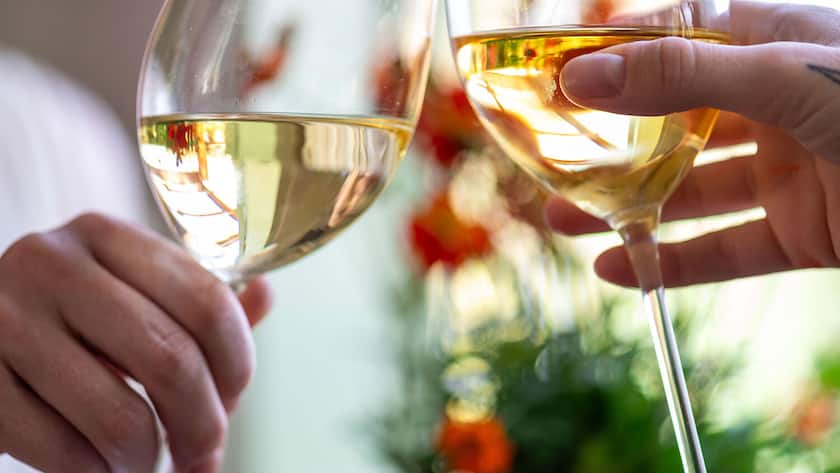 Alkoholfrei geniessen: Erfrischende Alternativen für warme Abende Box by Blick - Alkoholfreier Wein