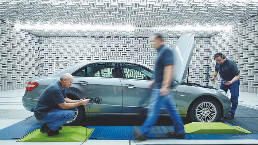 Geräuschmessungen beim Autozulieferer Autoneum.