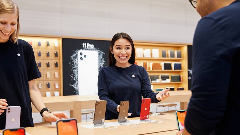 Verkäuferinnen im Apple-Store an der Fifth Avenue in New York.