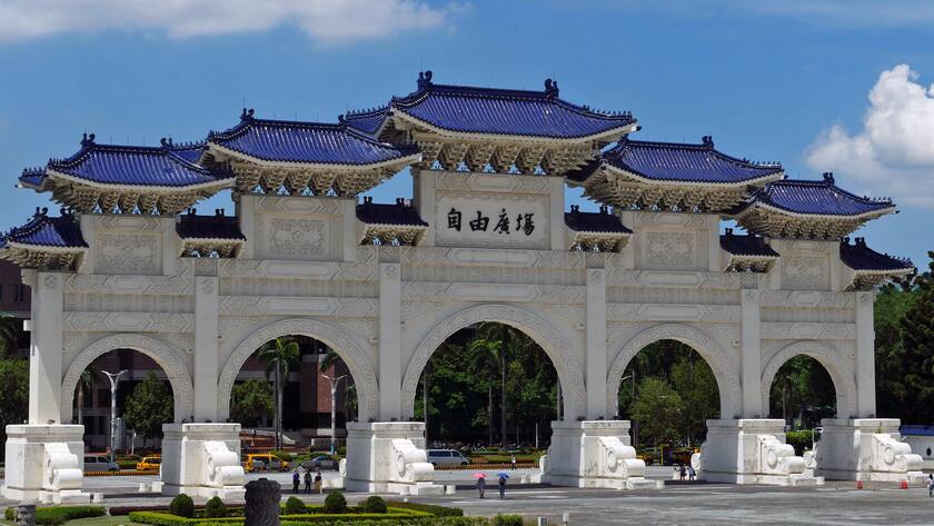 Haupttor zum Liberty Square in der taiwanesischen Hauptstadt Taipei.