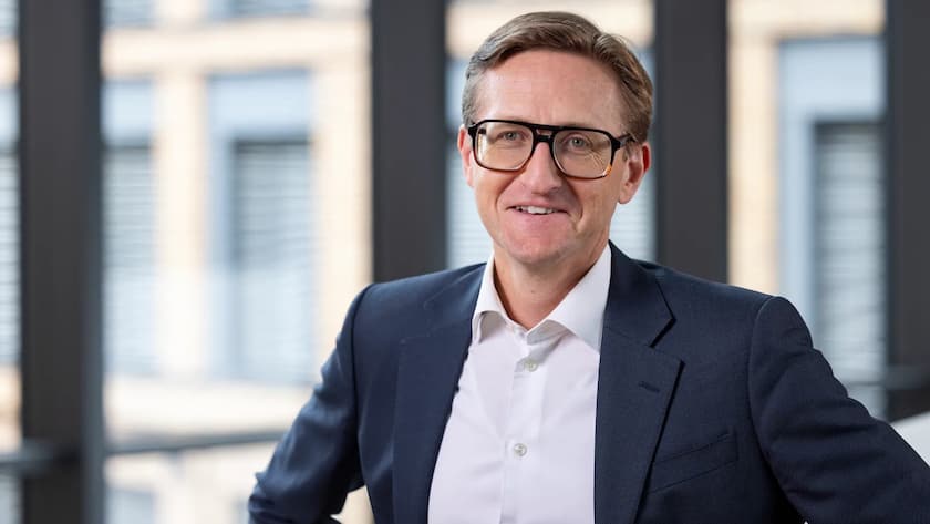 Andrew Angeli ist Global Head of Real Estate Research & Strategy beim Versicherer Zurich. Zuvor war Angeli für den Immobiliendienstleister CBRE tätig, zuletzt als Head of Research für die EMEA-Märkte.