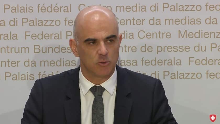 Alain Berset am 6. Januar vor den Medien in Bern.