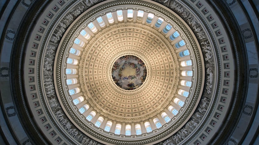 Blick in die Kuppel des Kapitols in Washington DC - dem Zentrum der amerikanischen Politik.