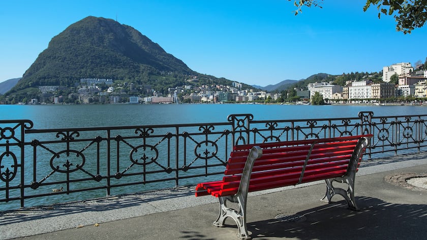 Am Ufer in Lugano, das wichtiger Finanzplatz und Tourismuszentrum gleichzeitig ist.