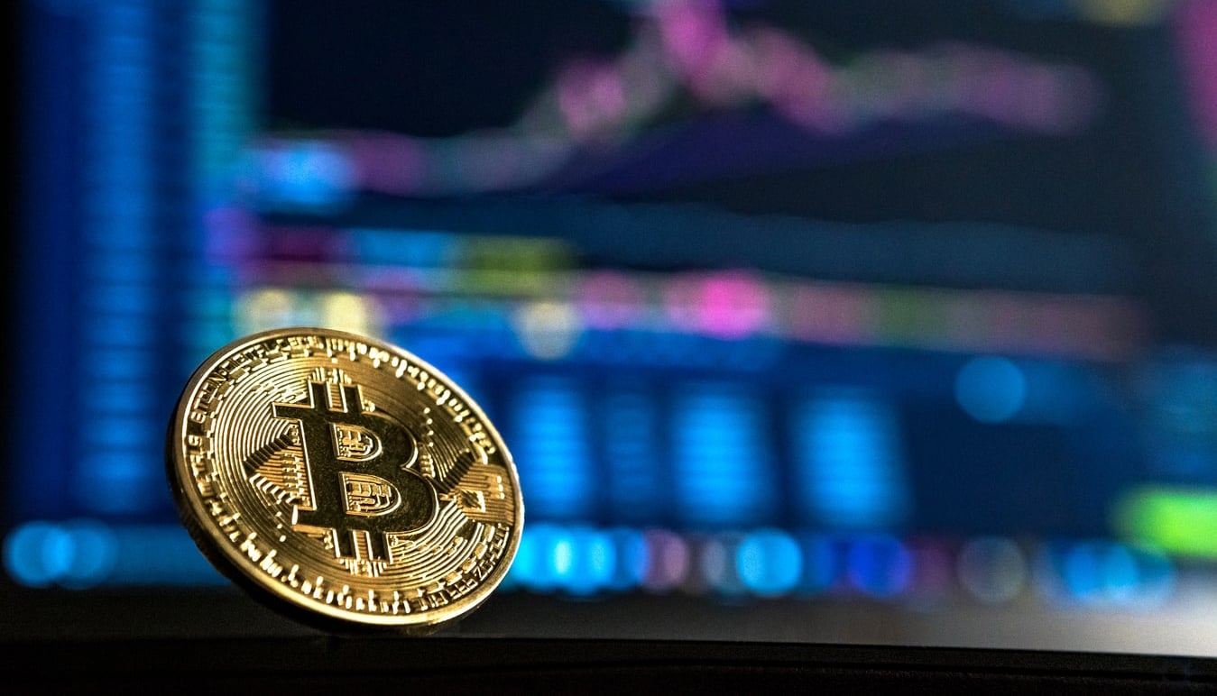 Massive Unterbewertung? Bitcoin Group an der Börse weniger wert als  Eigenbestand an Kryptos und Cash | cash