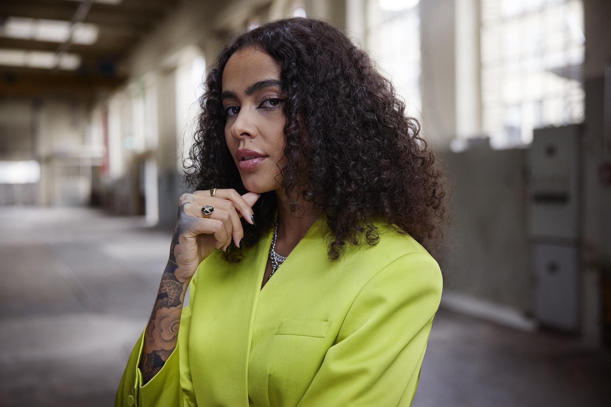 Naomi Lareine möchte ihre Musik zu den Menschen auf der ganzen Welt bringen.