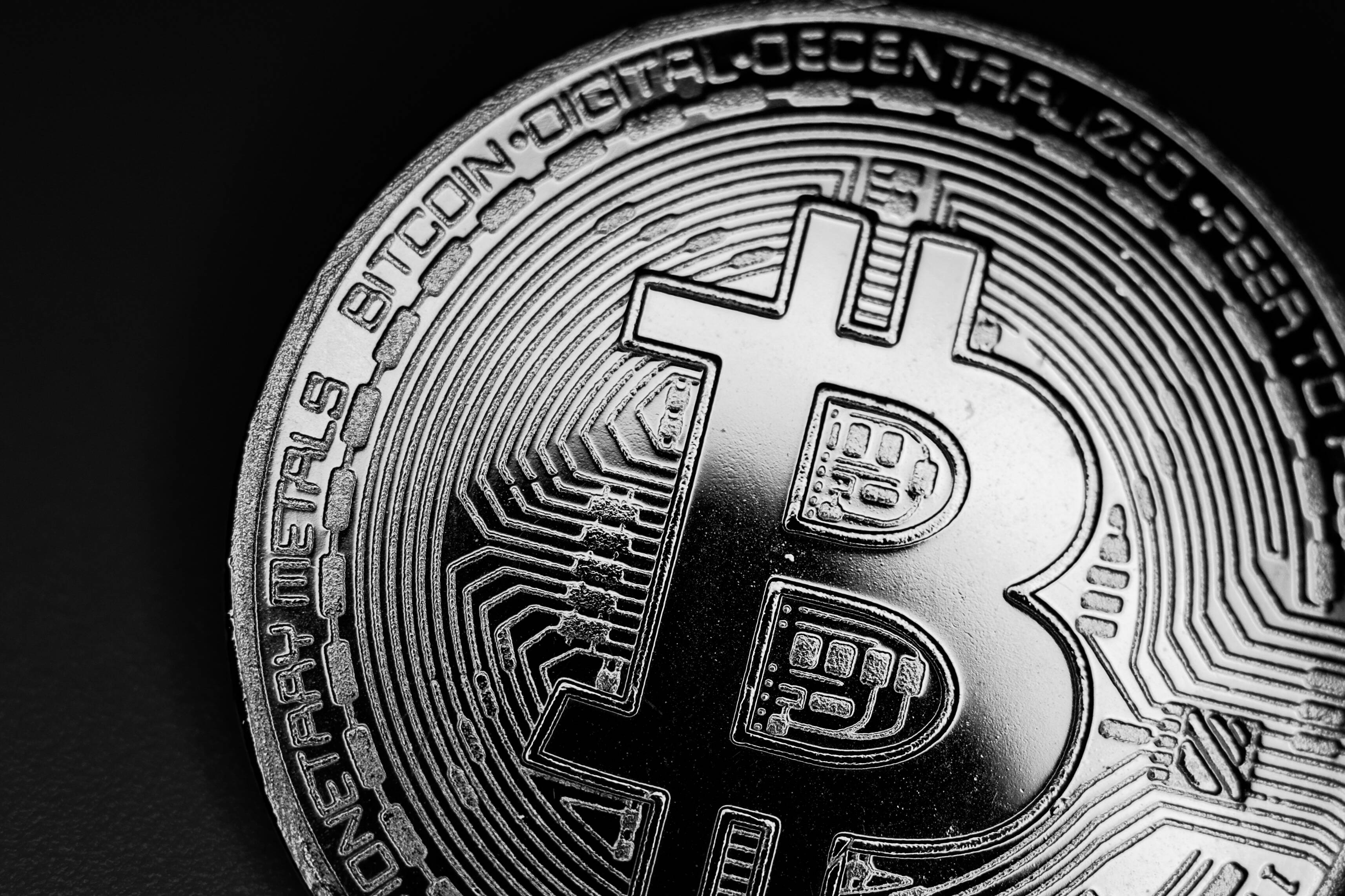 Bitcoin stürzt ab | cash