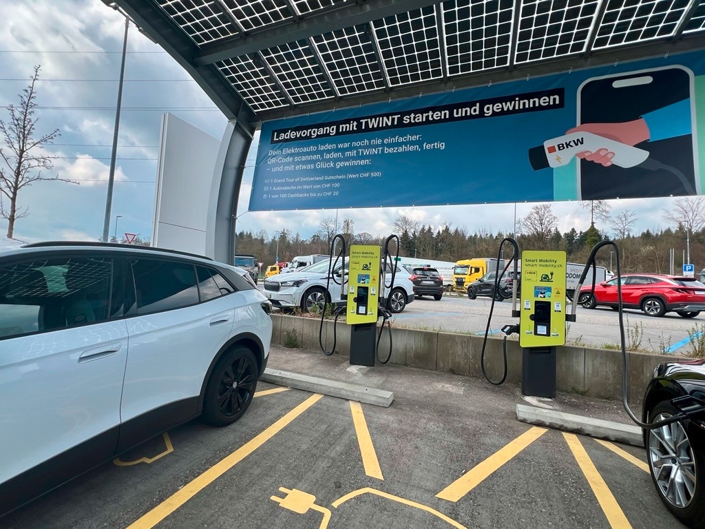 Testbetrieb: An der Raststätte Grauholz vor Bern ist Twint bereits im Einsatz.