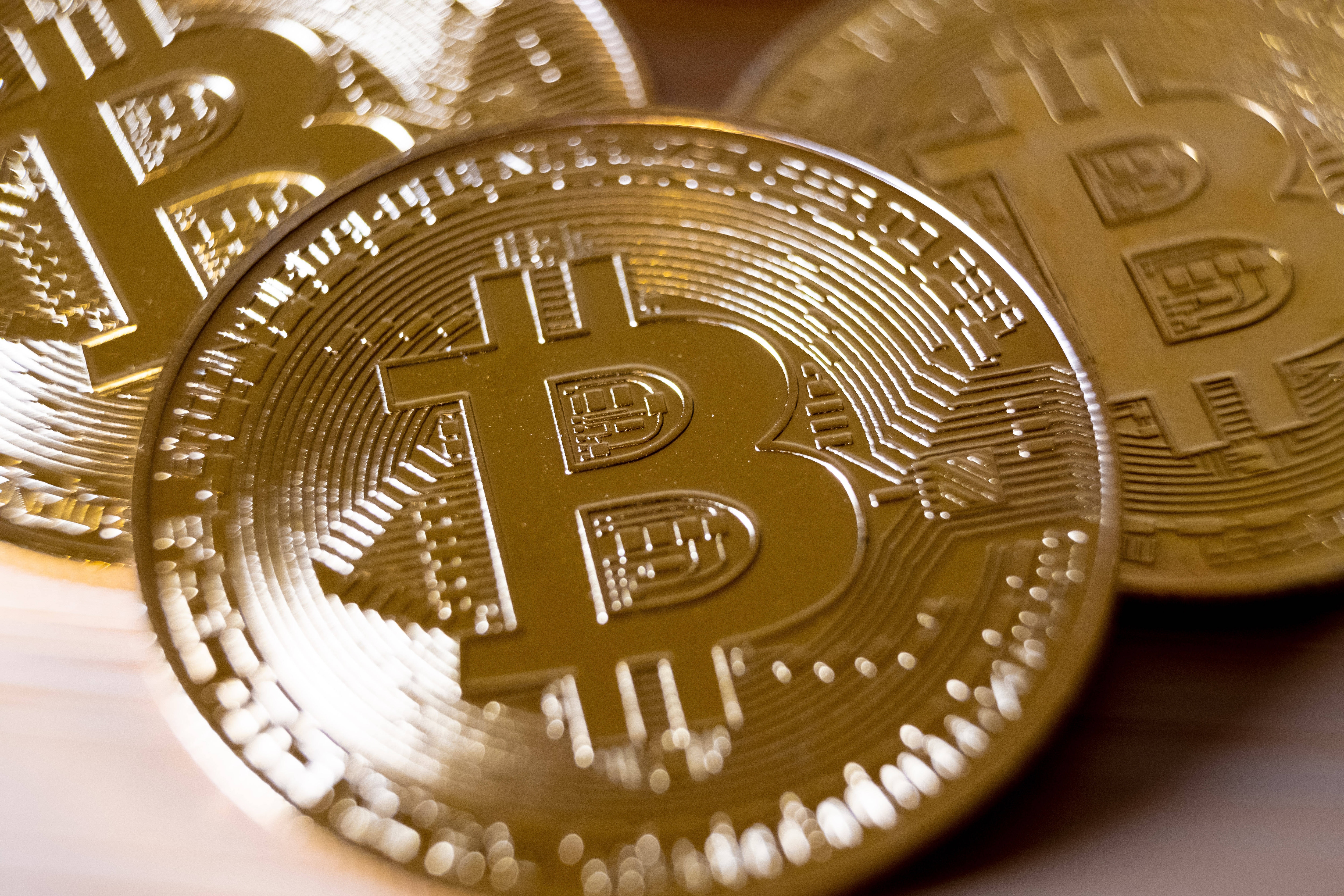 Bitcoin legt deutlich zu steigt über 114.000 US-Dollar | cash