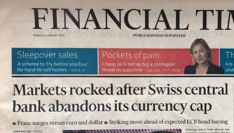 Frontseite der «Financial Times» am Tag nach der Aufhebung der Franken-Untergrenze durch die Nationalbank im Januar 2015.