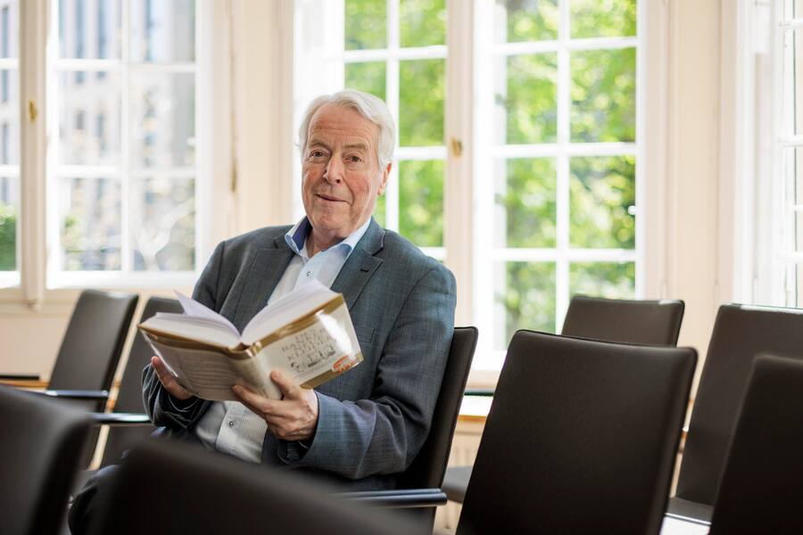 Martin Hellwig, Ehemaliger Direktor am Max-Planck-Institut zur Erforschung von Gemeinschaftsguetern, Bonn 03 May 2023. ||Â (c) Christoph Papsch - www.christoph-papsch.de