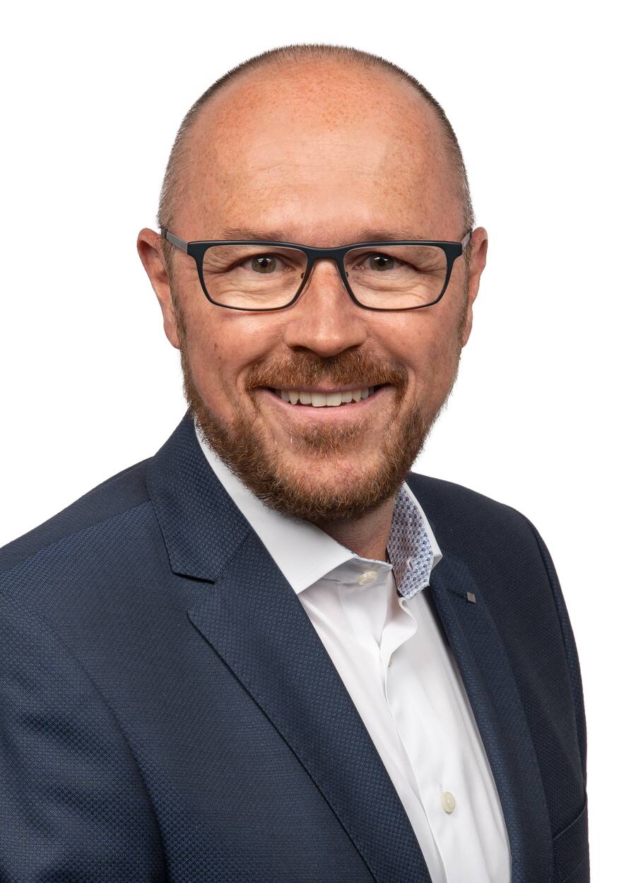 Flavio Ciglia leitet seit gut sieben Jahren die Immobilienbank der Luzerner Kantonalbank (LUKB). Zuvor hat der Immobilienexperte Firmenkunden betreut. Er ist seit fast 25 Jahren für die Kantonalbank tätig.