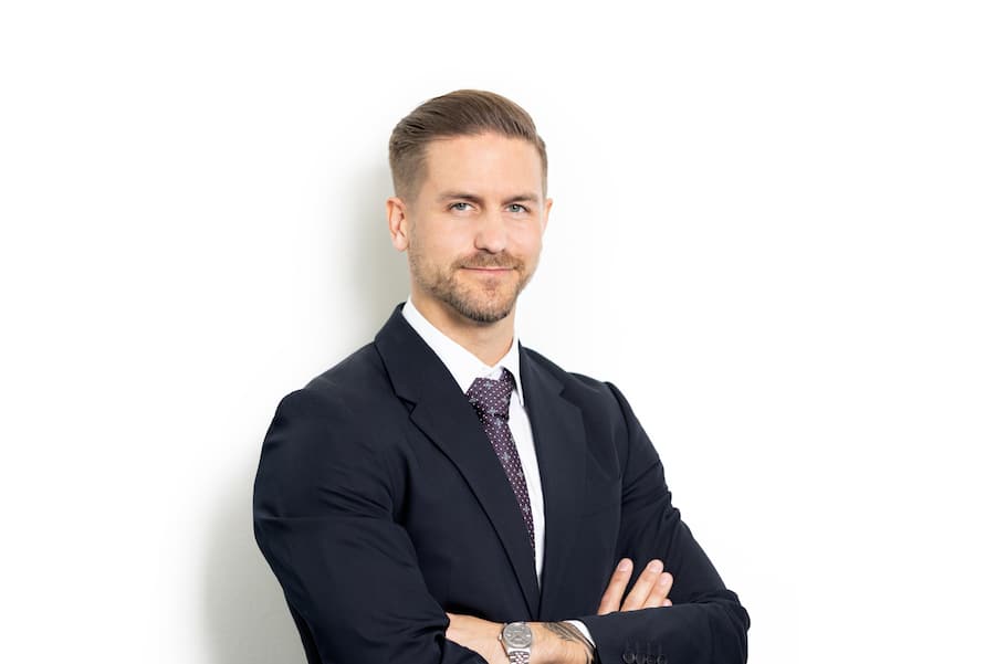 adrian_fritz_senior_research_associate_21shares